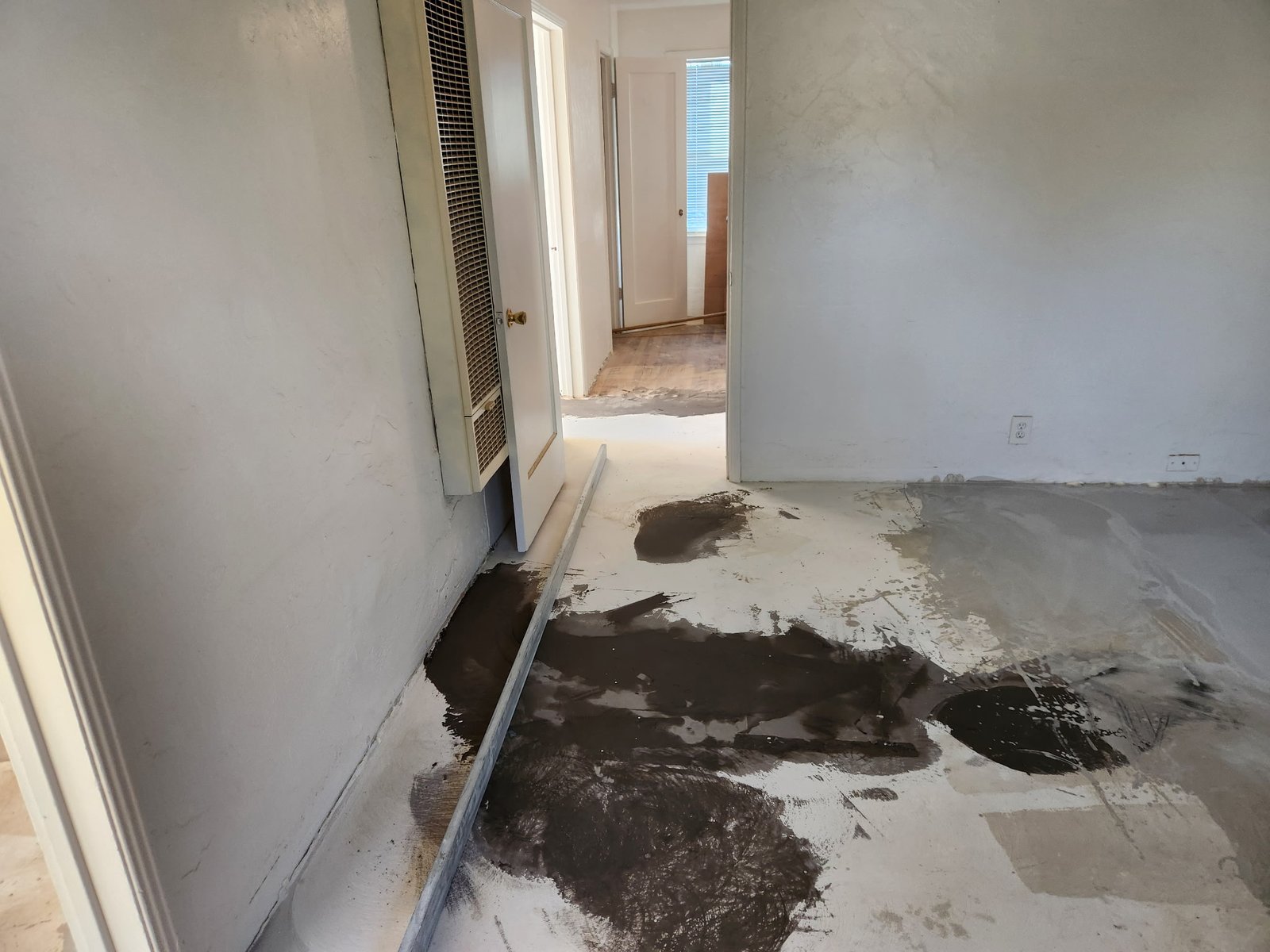 1000023349